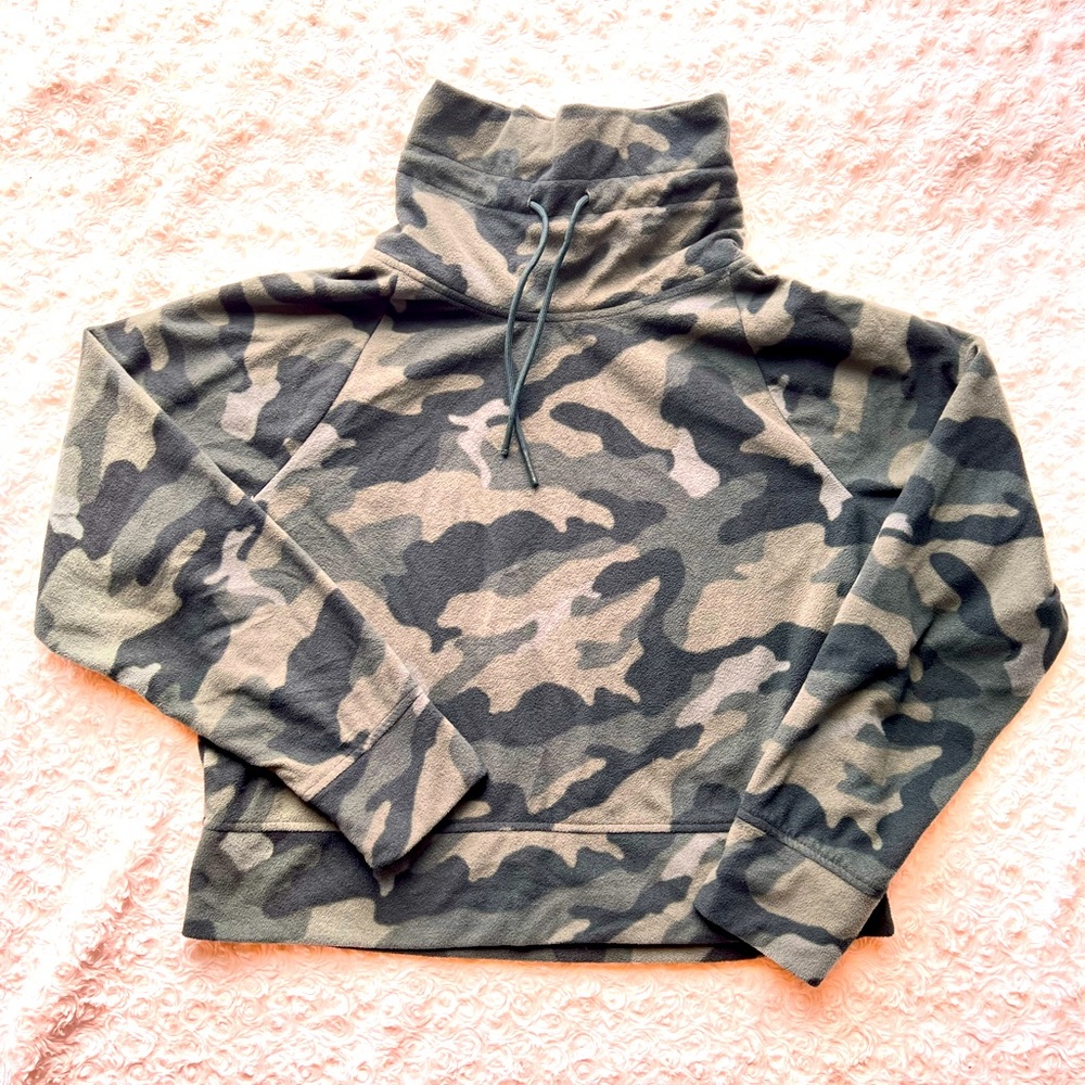Old Navy Cozy Fleece Crop